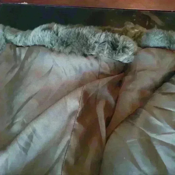 Furrier French faux fur Coat Size small - Picture 14 of 16